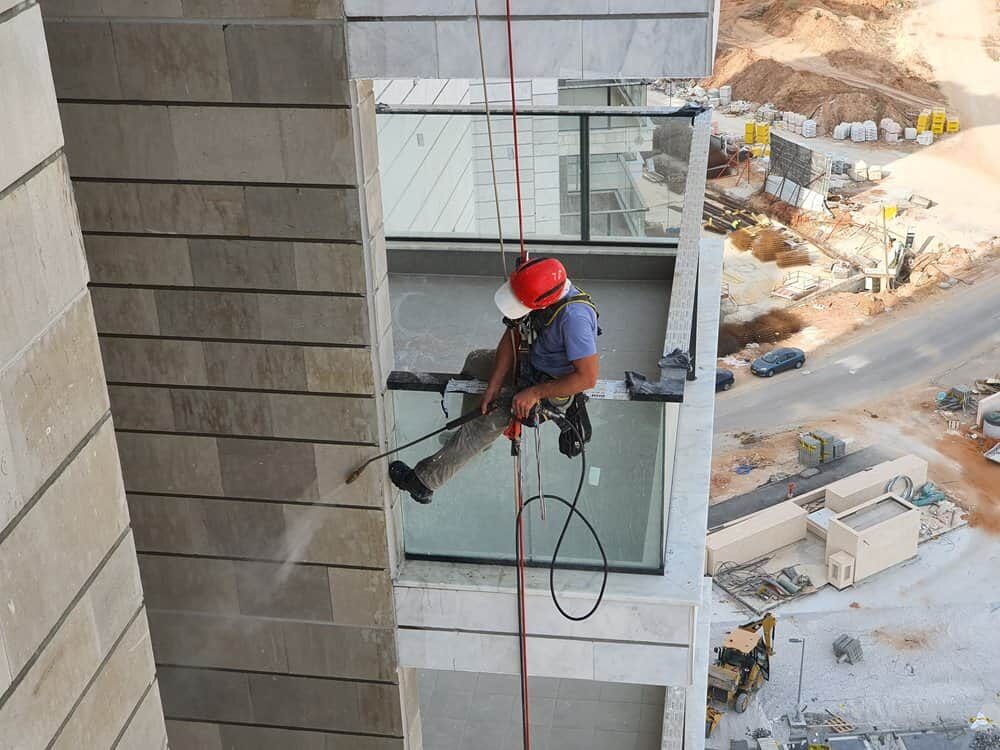 עבודות בגובה בסנפלינג